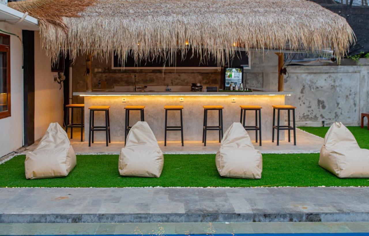 Zentiga Surf Hostel Canggu Exterior foto